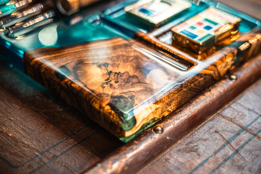 Lagoon Whisper – Ahornknolle & Epoxy