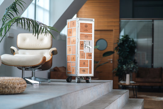 Flugzeugtrolley als Humidor