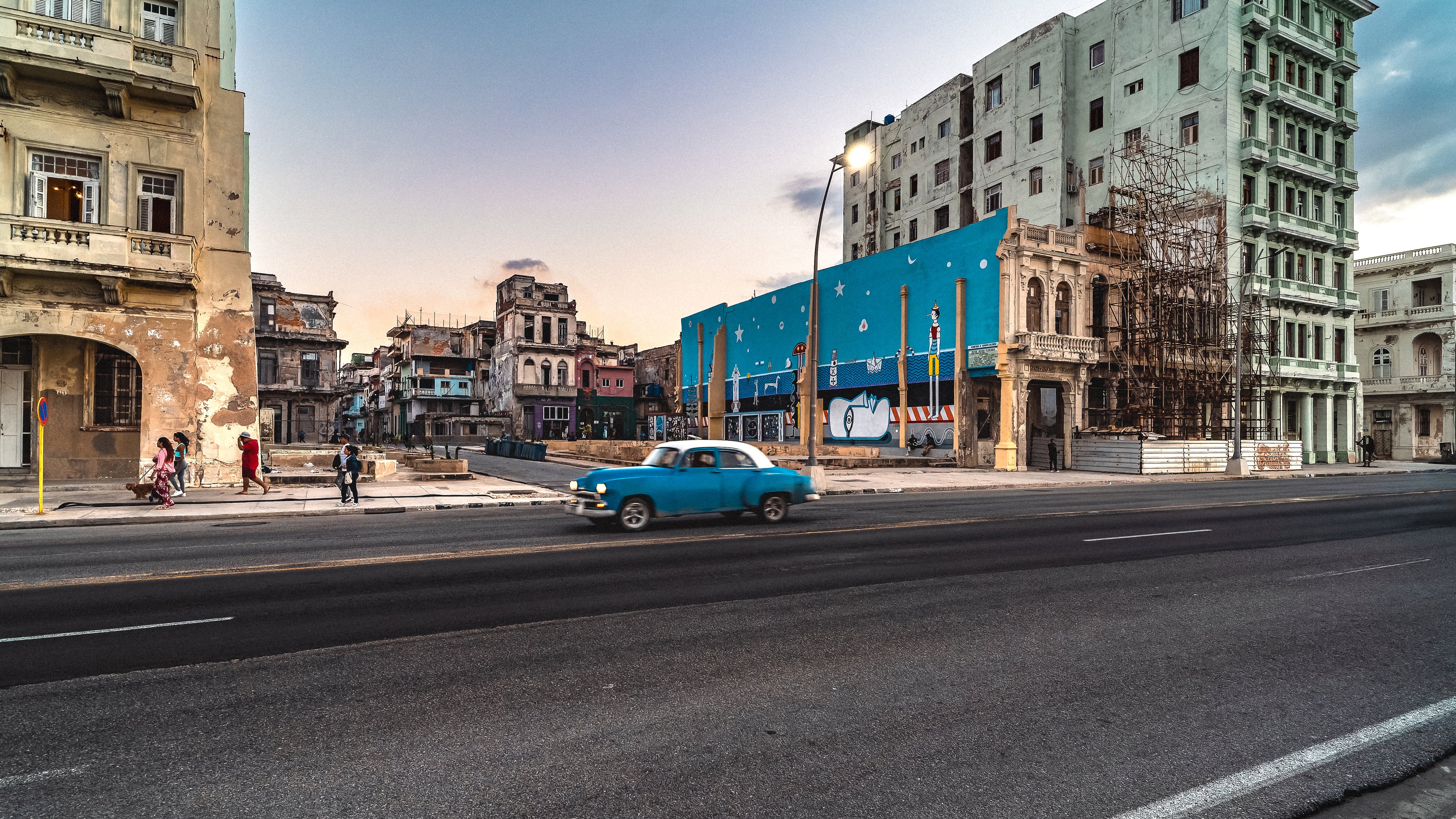 Die berühmte Malecón-Straße in Havanna